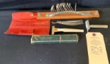 MISC RAZORS & TIE RACK