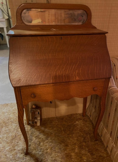 Antique writing desk with mirror