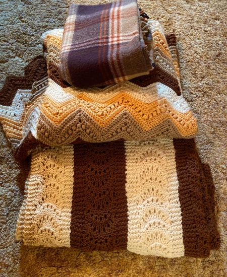 Blankets - 2 crocheted