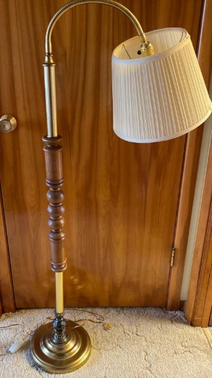 Floor lamp