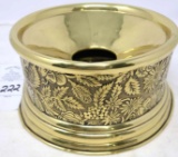 Polished brass engraved spittoon(not weighted)