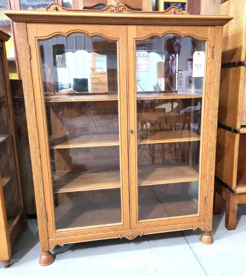 Oak 4 Shelf Vertical Showcase Cabinet