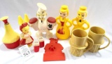 Vintage kitchen collectibles