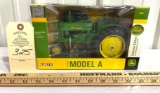 ERTL 1934 John Deere Model A