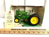 ERTL 1934 John Deere Model A Tractor