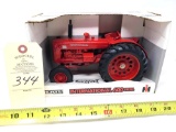 Ertl International 600 Diesel Tractor