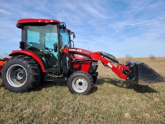 Case IH DX40 MFWD Compact Utility Tractor w/Cab and Case IH LX350 Loader