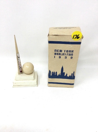 Vintage 1939 New York Worlds Fair box and thermometer
