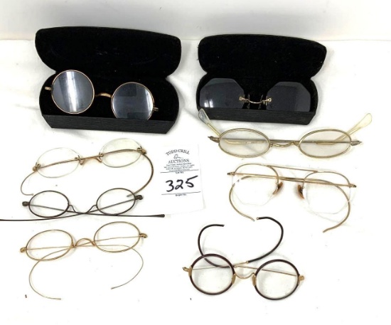 Eight pair of spectacles two cases