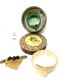 Antique collar box