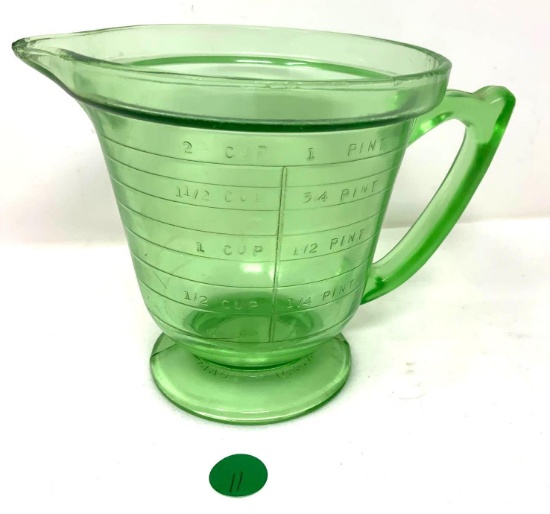 Vintage T & S green depression handled 2 c. measuring glass