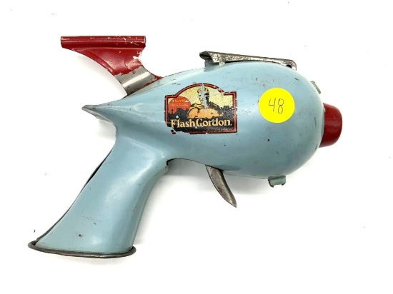 Antique flash Gordon signal pistol