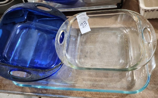 1 Large Pyrex Glass Casserole/ 2 Glass Anchor Hocking