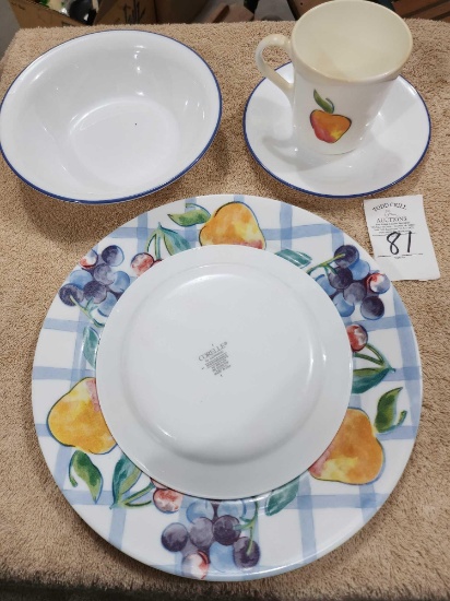 Corelle Dish Set (Fruit Pattern)