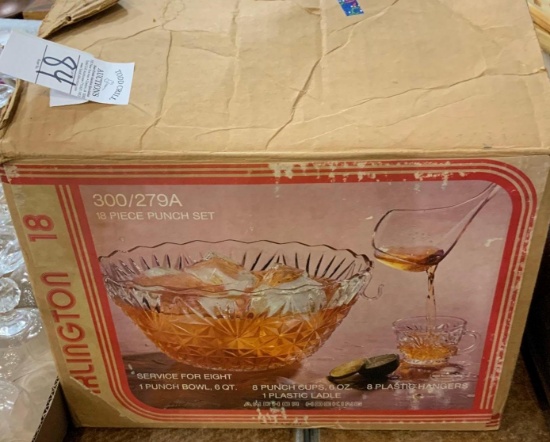 Punch bowl set