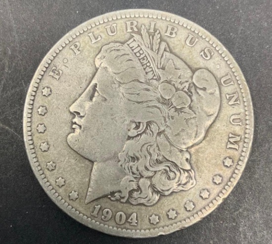 1904 MORGAN SILVER DOLLAR
