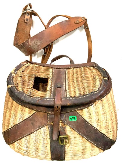 VINTAGE WICKER FISHING CREEL WITH LEATHER STRAP