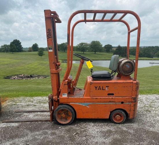 YALE PROPANE FORKLIFT