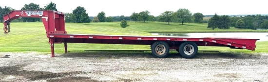2011 TITAN 29' TANDEM DUALLY GOOSENECK DECK OVER TRAILER