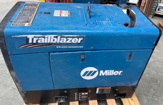 MILLER TRAILBLAZER 325 EFI DC WELDER - GENERATOR