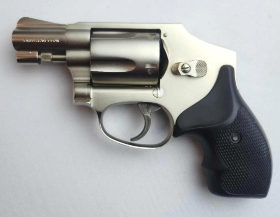 SMITH & WESSON 442 AIRWEIGHT DA REVOLVER 38 SPECIAL