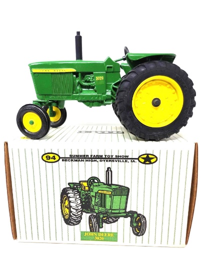 1994 ERTL JOHN DEERE 3020 TRACTOR NIB