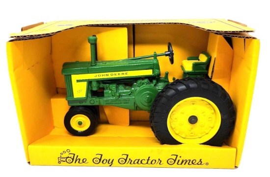 1994 ERTL JOHN DEERE 720 TRACTOR NIB