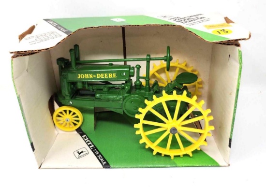 ERTL 1934 JOHN DEERE MODEL A TRACTOR NIB
