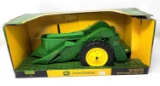 ERTL JOHN DEERE 60 TRACTOR W/ PICKER SHELLER NIB