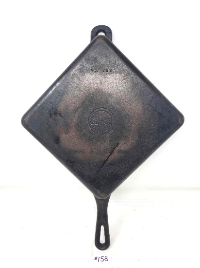 Griswold No.768 Square Utility Skillet