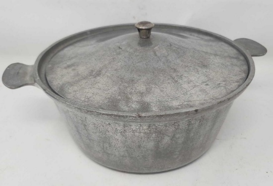 Griswold 2 1/2 QT Cast Aluminum Casserole