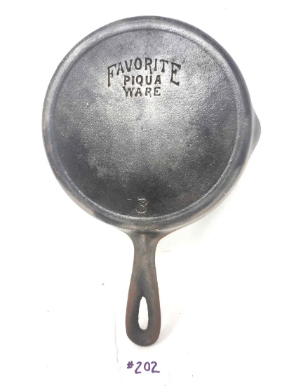 No.3 Favorite Piquaware Cast Iron Skillet