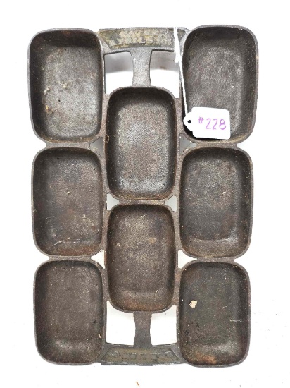 R.& E. Mfg. Co. No.7 Gem Pan