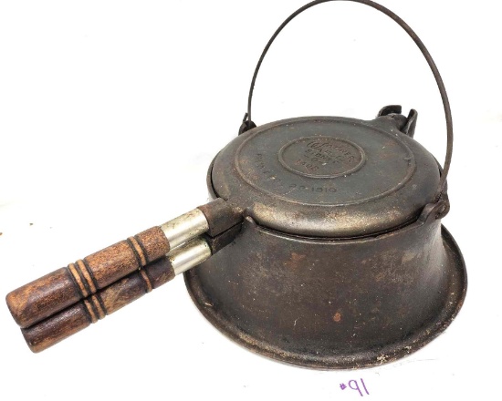 No.8 Wagner Ware Waffle Iron W/High Base