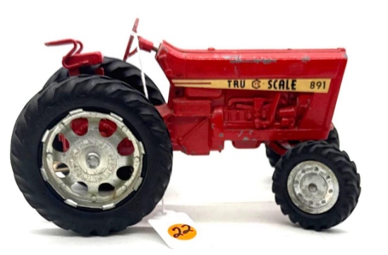 Tru Scale 891 Tractor