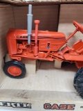 ERTL CASE VAC TRACTOR NIB