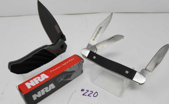 2 Pocket Knives