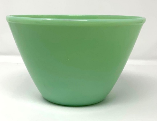 Fire King Jade-ite 7 5/8 2 qt. Splash Proof Mixing Bowl