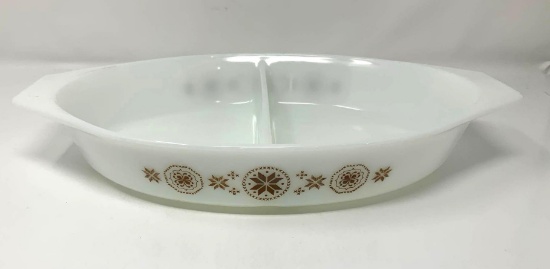 Pyrex Town and Country Stamp Program 1.5 qt Oval Divided Serving Dish