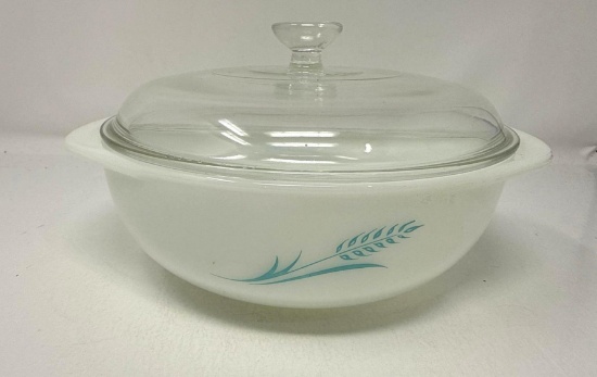 Pyrex Blue Wheat 023 Hostess Casserole w/ Lid