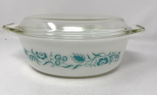 Pyrex Meadow 043 Oval Decorator Casserole w/ Lid