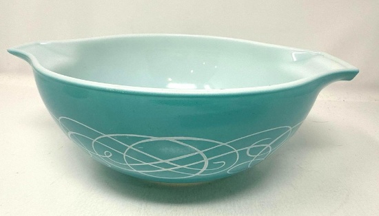 Pyrex Turquoise Scroll Cinderella Serving Bowl w/ Lid