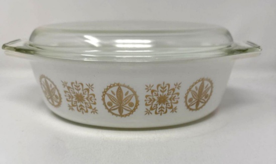 Pyrex Deluxe 045 White Hex Signs Oval Casserole