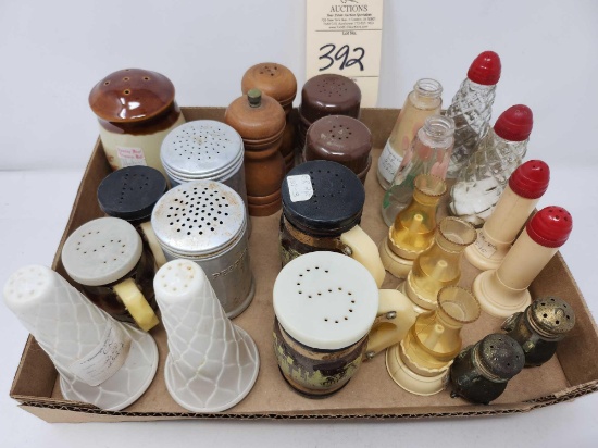 11 - Sets Salt And Peppers