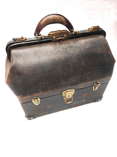 1800'S MORTICIANS LEATHER BAG FULL OF ACCESSORIES