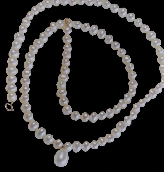 18" Freshwater Pearl Droplet 14kt Gold Necklace