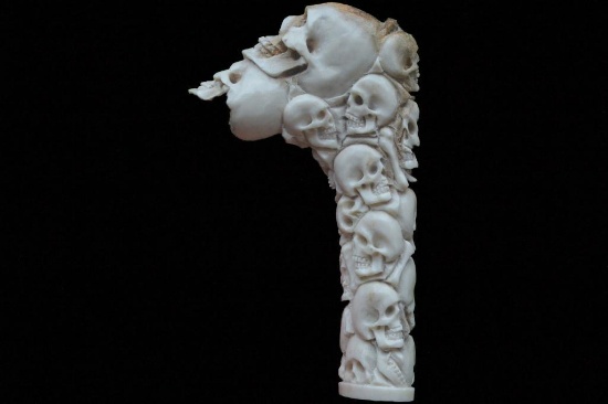 Skulls Group Carving 140mm Length Handle H509 in Antler Bali Hand Carved