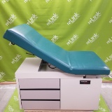 Hamilton Medical 4k780 Exam tabl - 23778