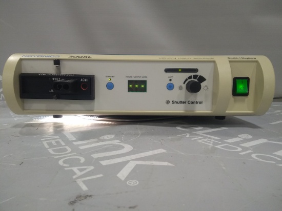 Smith & Nephew, Inc. Dyonics 300XL Xenon Light Source - 54504