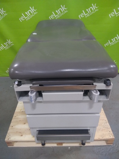 UMF Medical 5140 Exam Table - 57081